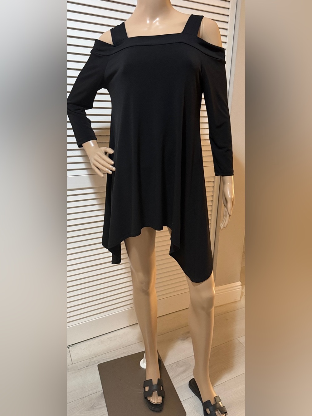 Clara Sun Woo Black Open Shoulder Swing Dress Asymmetrical Hem XS Made USA